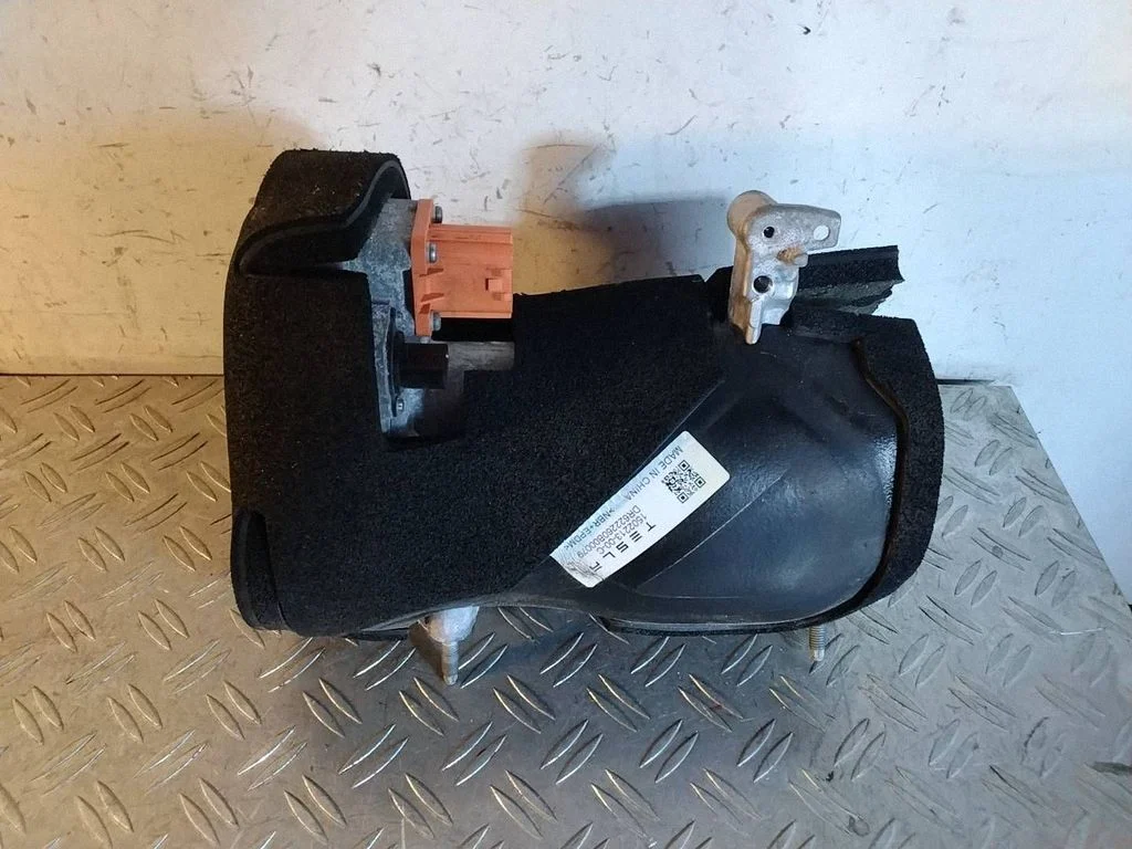 Air conditioning (A/C) compressor (pump) – Tesla Model Y (2020-)