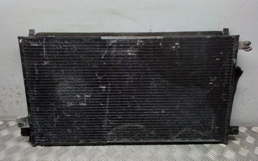 Kliimaseadme jahutusradiaator (kondensaator)