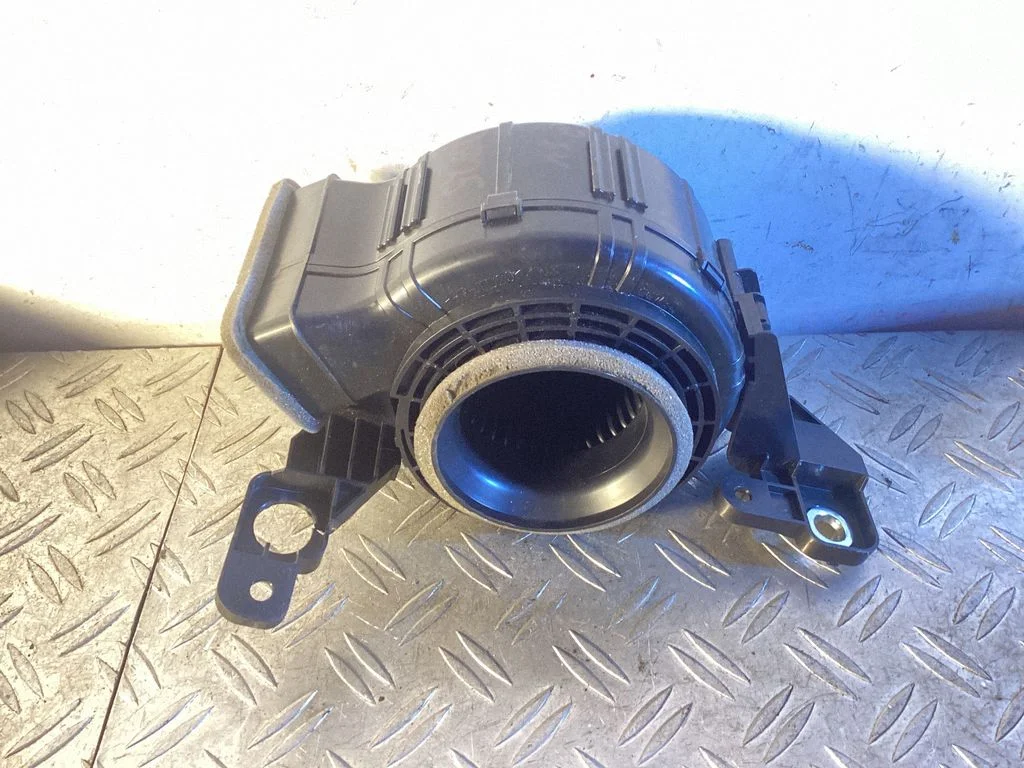 Heater fan/blower – Lexus RX 450H (2016-)