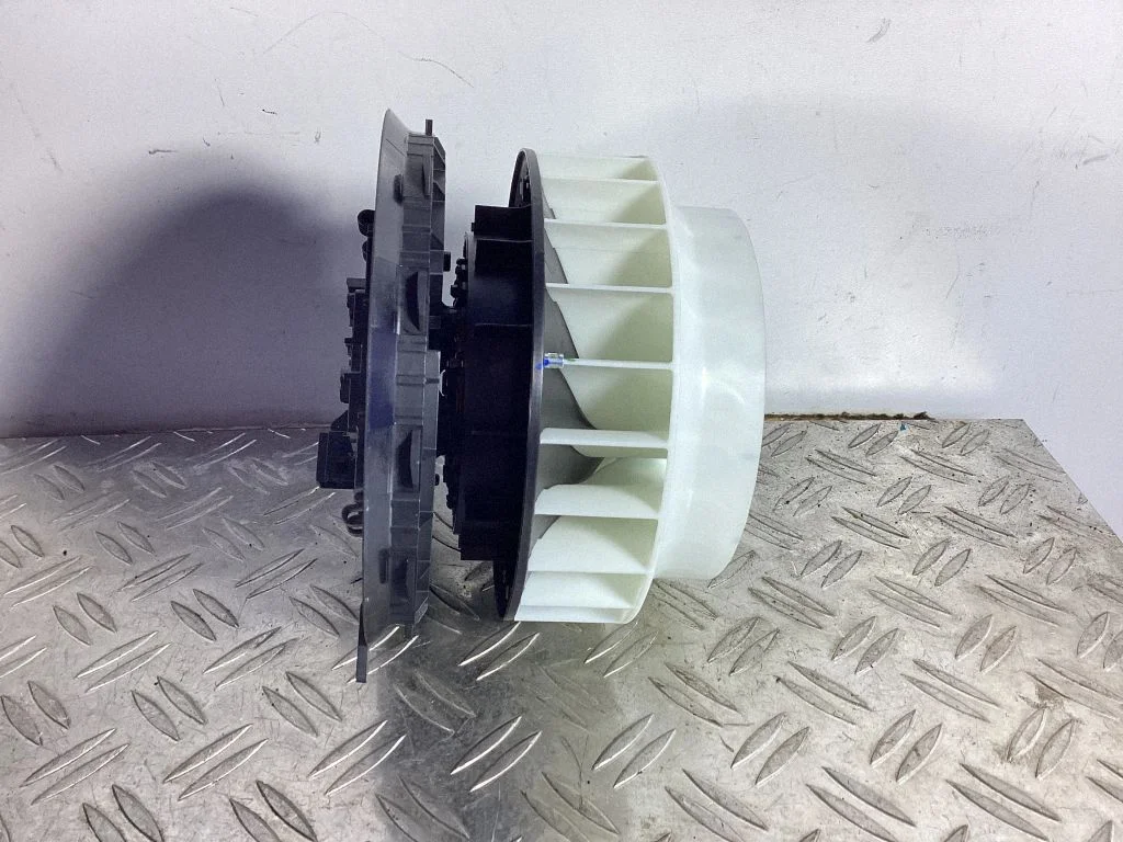 Heater fan/blower – Mercedes-Benz GLC-Class C253 (2016-)