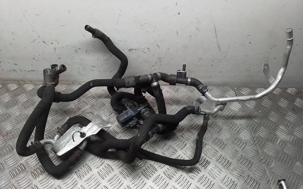 Engine coolant pipe/hose 9Y0819030A