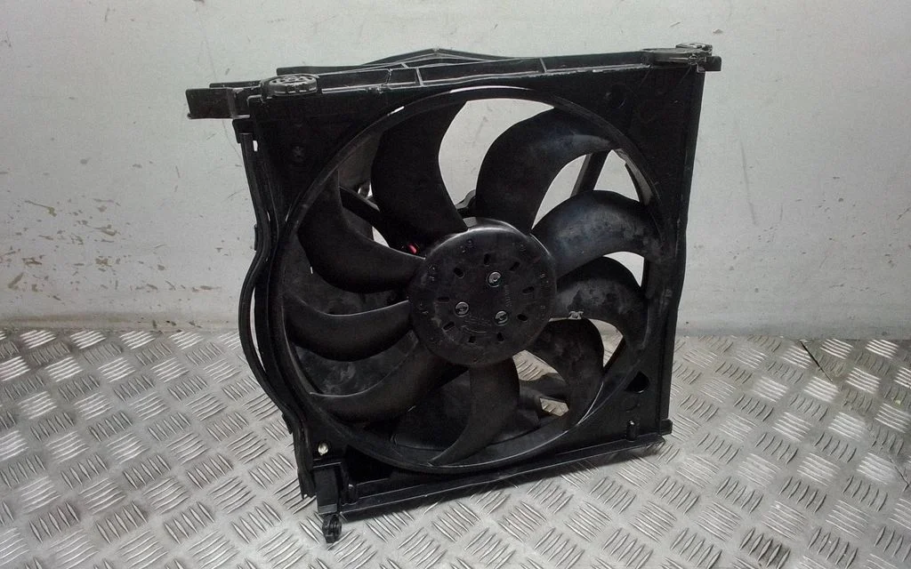 Radiator cooling fan shroud – Porsche 911 997 (2004-2013)