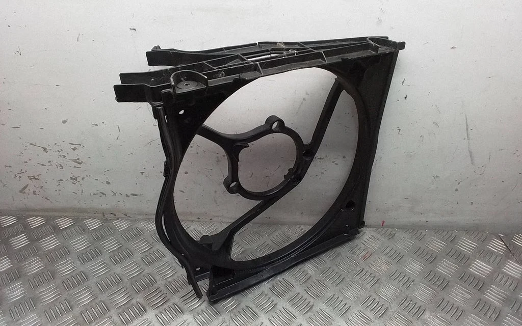 Radiator cooling fan shroud – Porsche 911 997 (2004-2013)