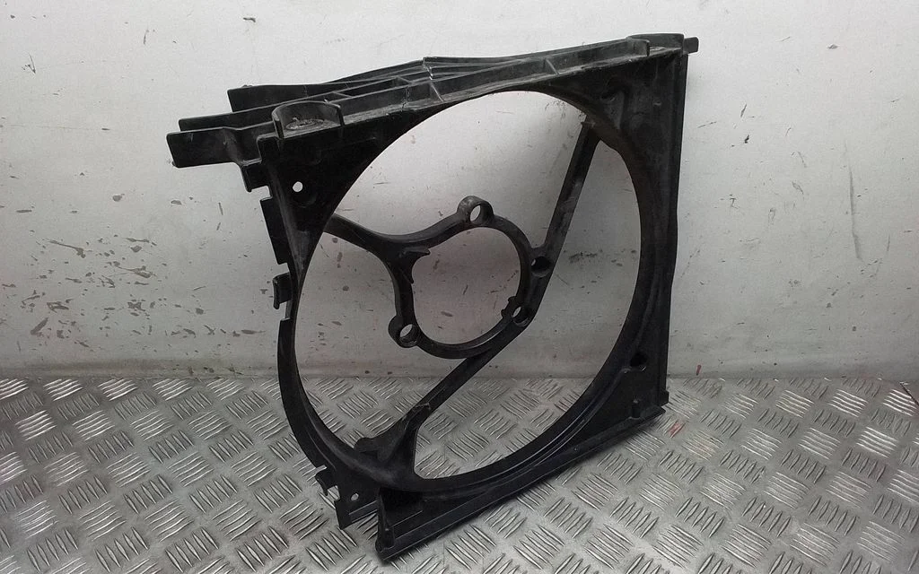 Radiator cooling fan shroud – Porsche 911 997 (2004-2013)