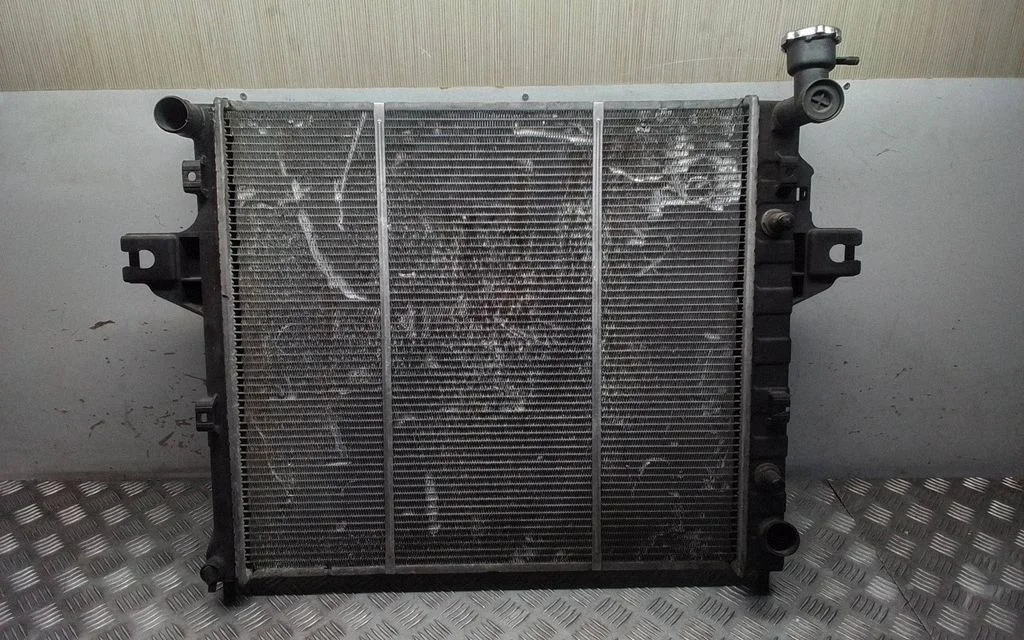 Coolant radiator