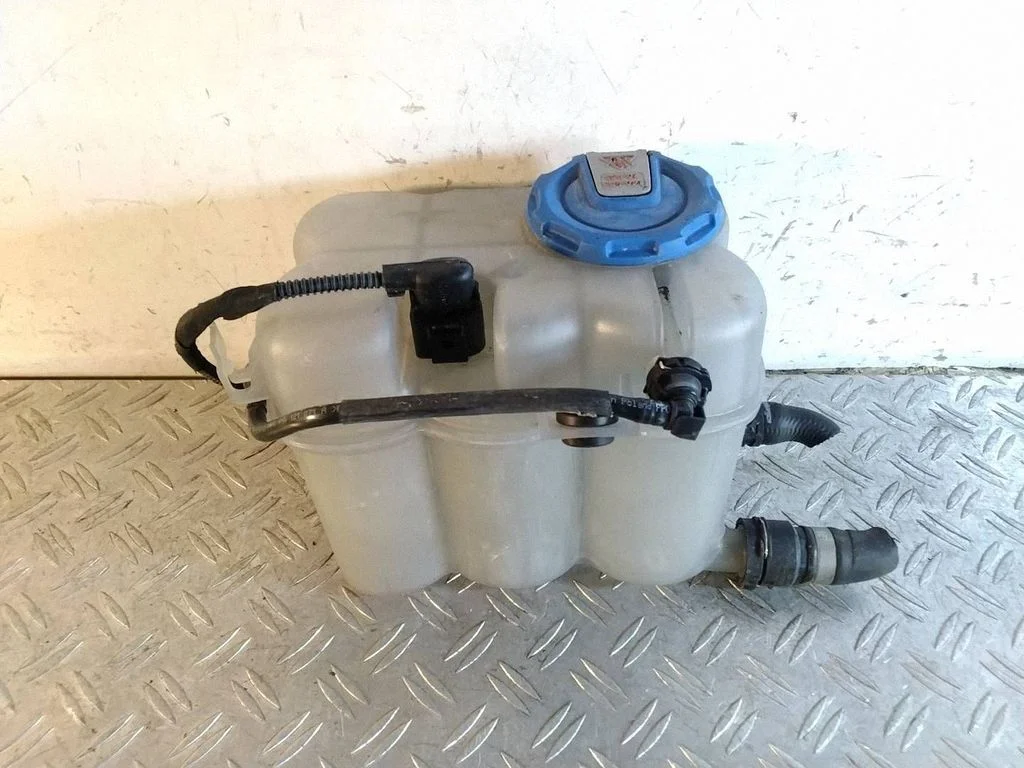 Coolant expansion tank/reservoir – Porsche Macan (95B) (2019-)