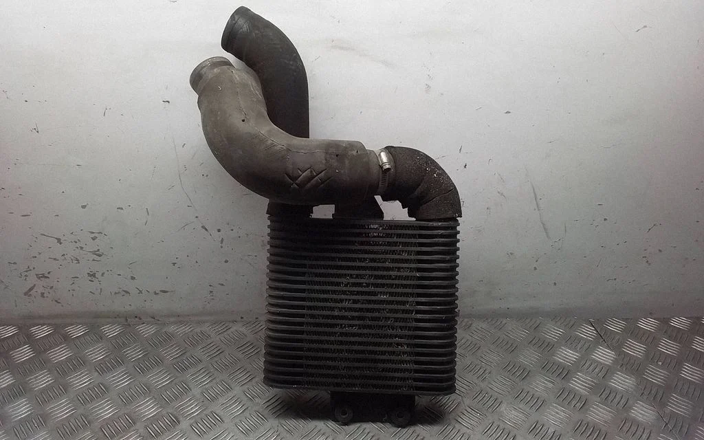Intercooler radiator 17010166