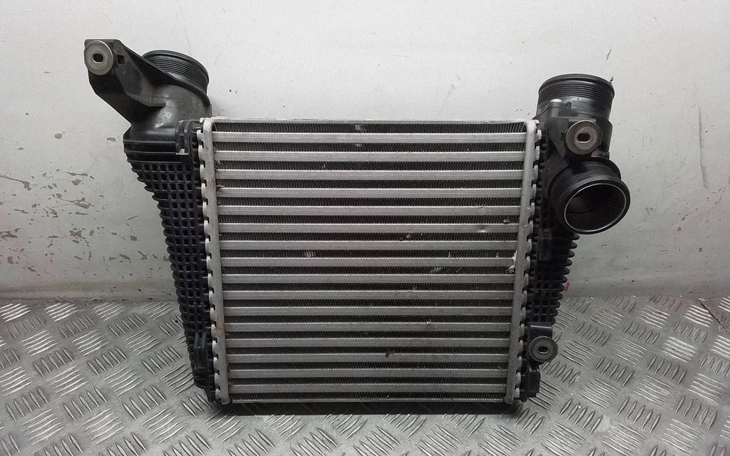 Intercooler radiator 95B145803G