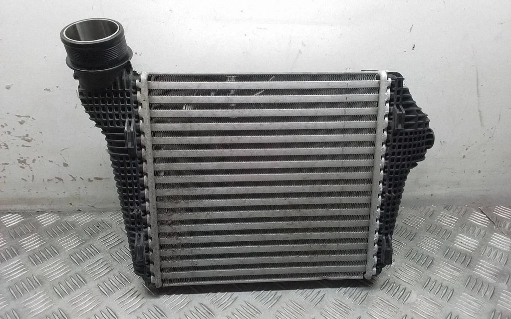 Intercooler radiator 95B145804E