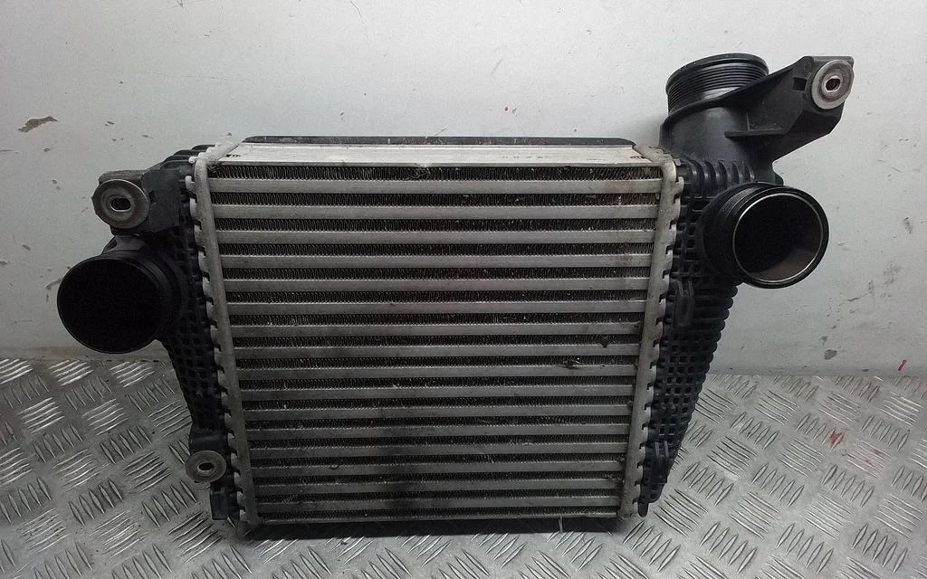 Intercooler radiator 95B145807F