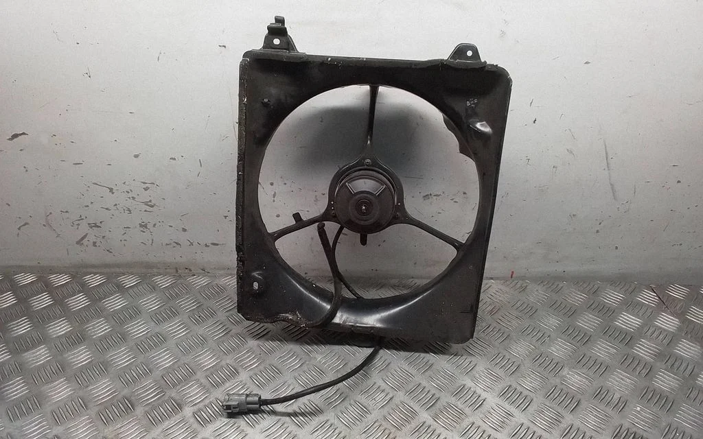 Electric radiator cooling fan – Toyota Avensis T220 (1997-2000)
