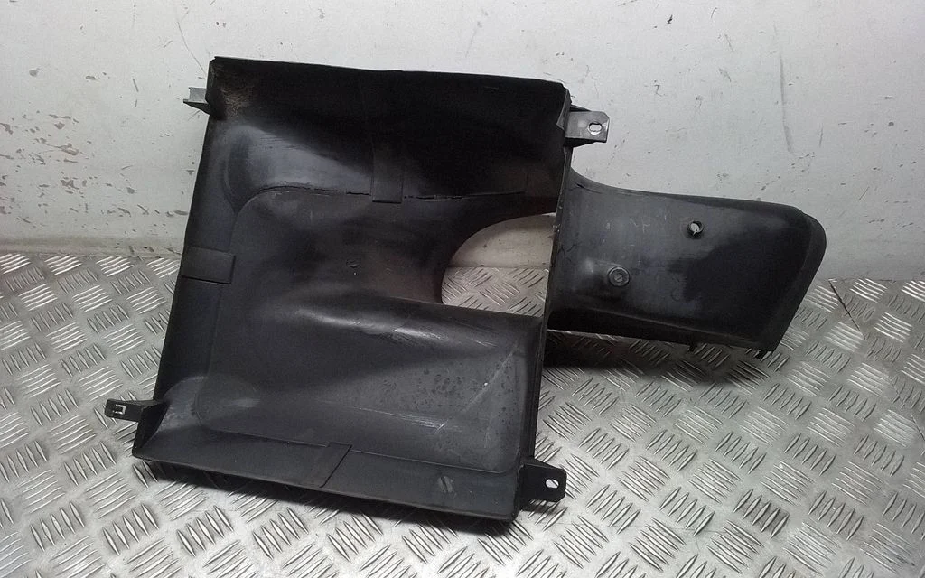Intercooler air guide/duct channel 99757532202
