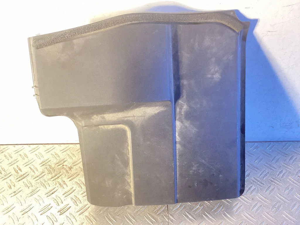 Engine cover (trim) AH22014A47AA