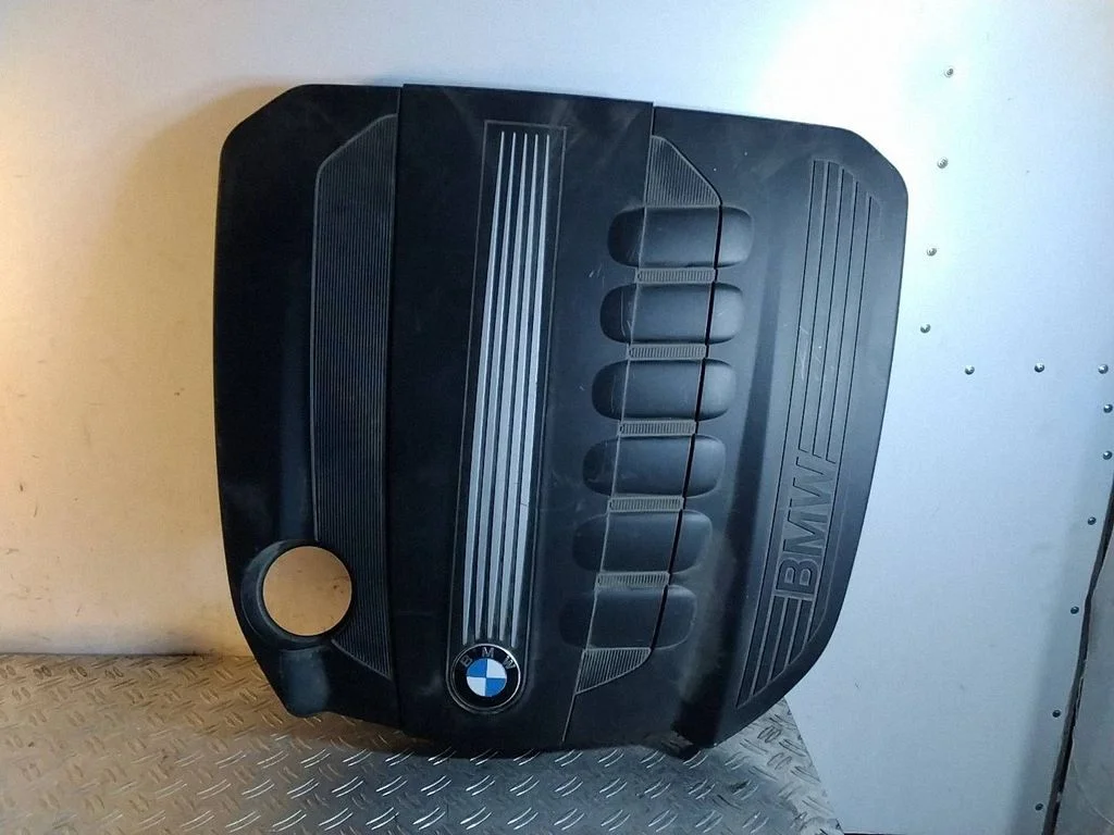 Engine cover (trim) – BMW 5 Series F10 F11 (2009-2016)