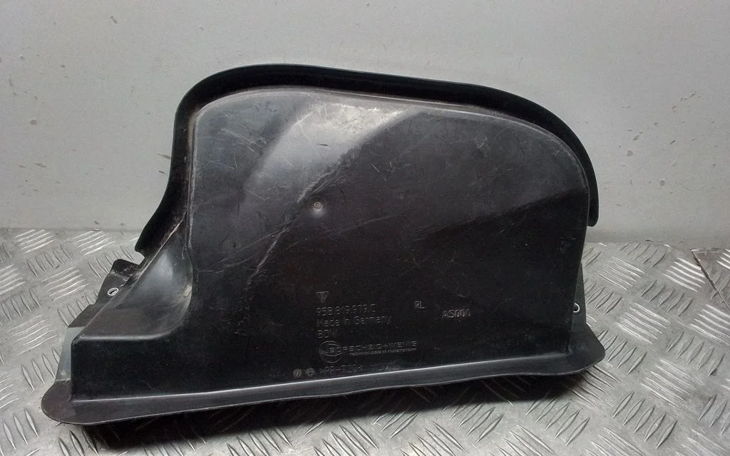 Air filter box cover – Porsche Macan (95B) (2019-)