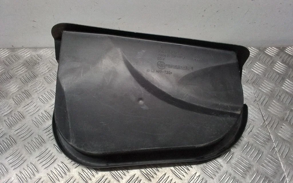 Air filter box cover – Porsche Macan (95B) (2019-)