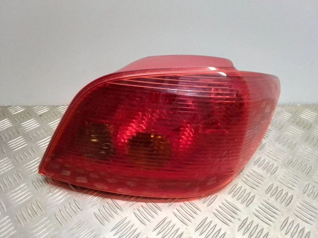 Air filter box cover – Peugeot 307 (2001-2005)