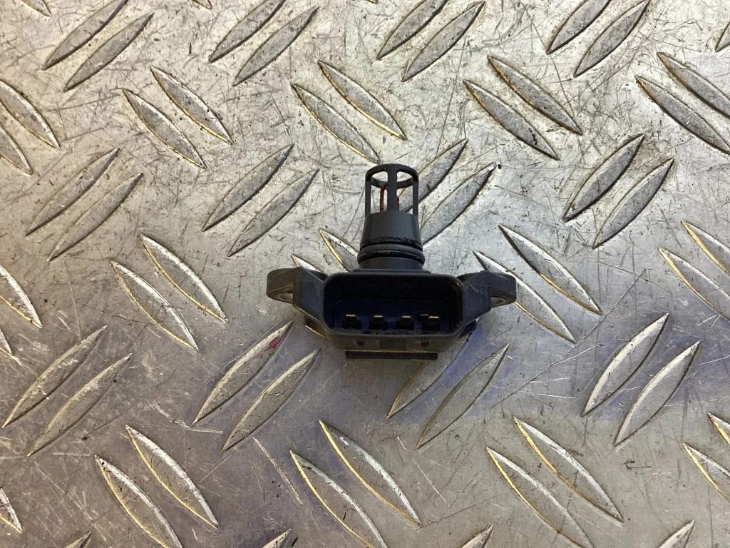 Air pressure sensor 8942152010