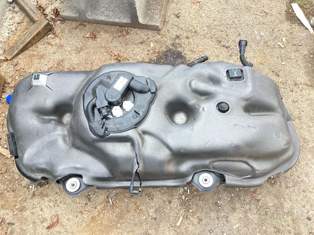 Fuel tank – Lexus NX (2021-)