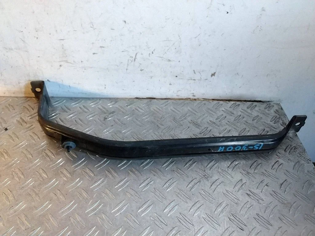 Mocowanie zbiornika paliwa – Lexus IS III XE30 (2013-2020)
