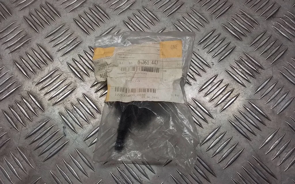 Vacuum valve – BMW X5 E53 (1999-2006)