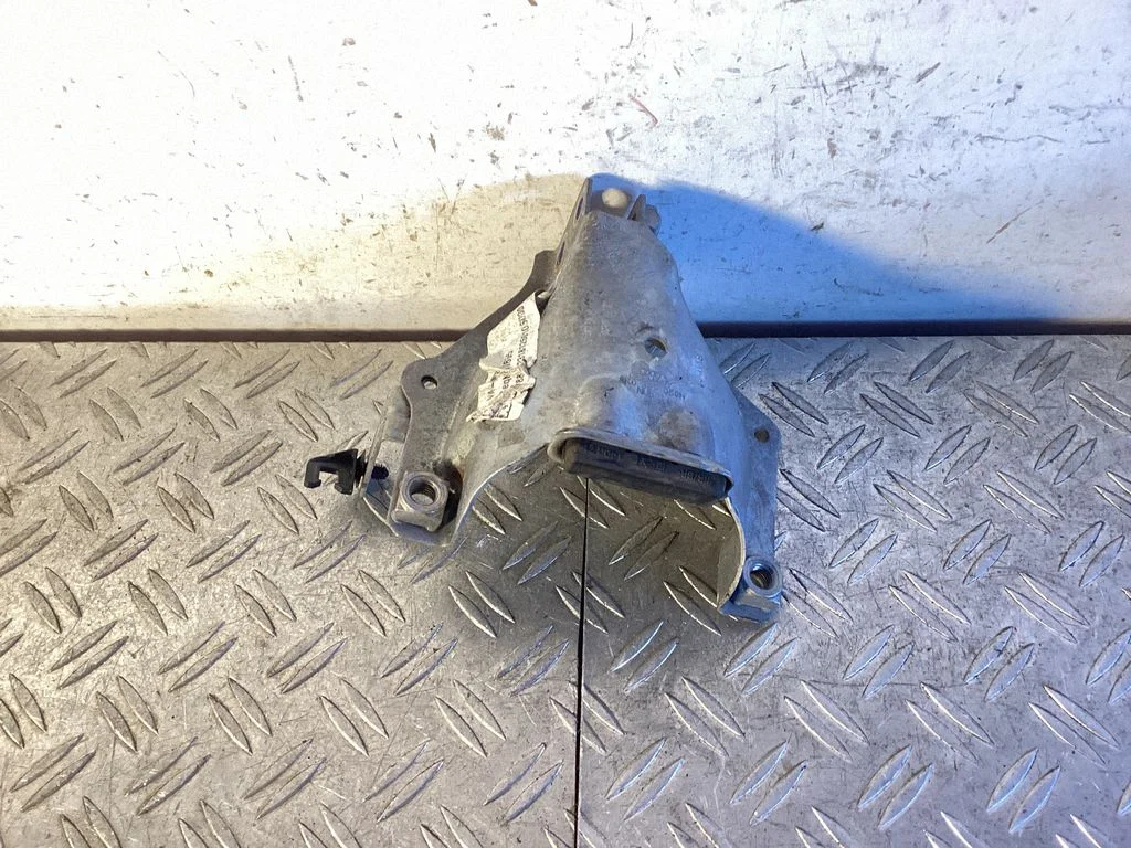 Engine mounting bracket 8K0399059H