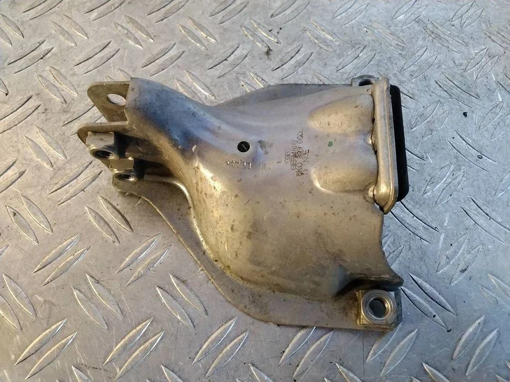 Engine mounting bracket 8R0399060L