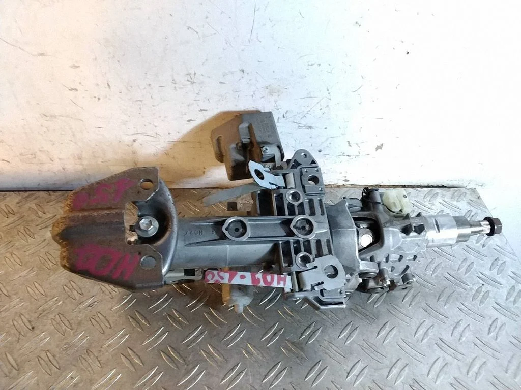Steering wheel axle – Toyota Land Cruiser (J150) (2009-)