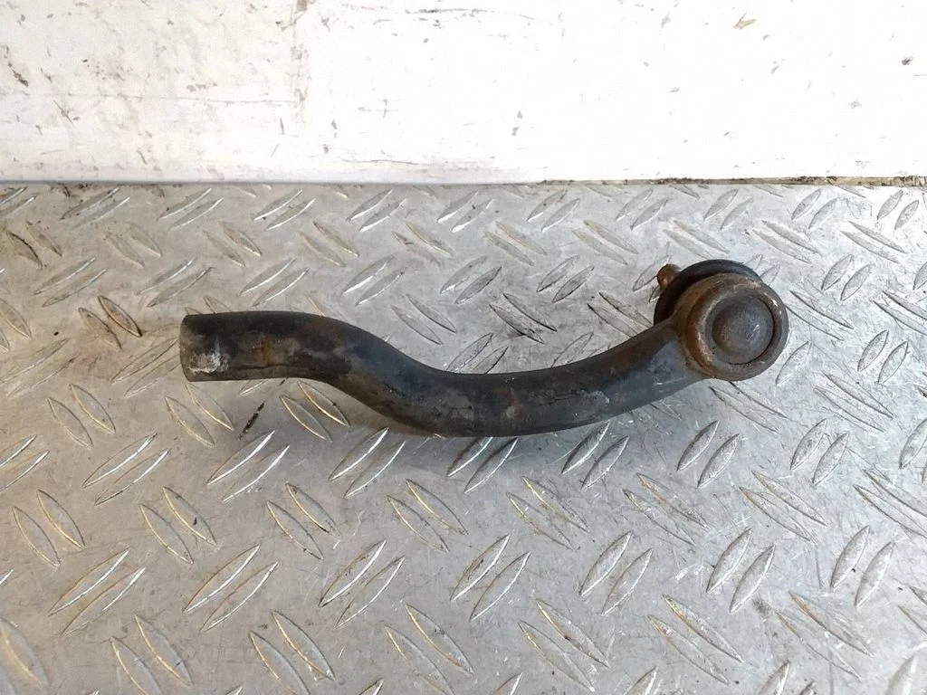 Steering tie rod end – Lexus NX (2014-2021)