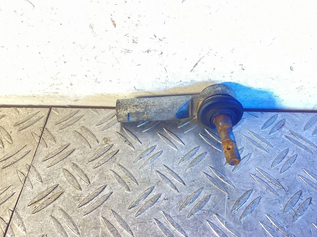 Steering tie rod end – Lexus NX (2021-)