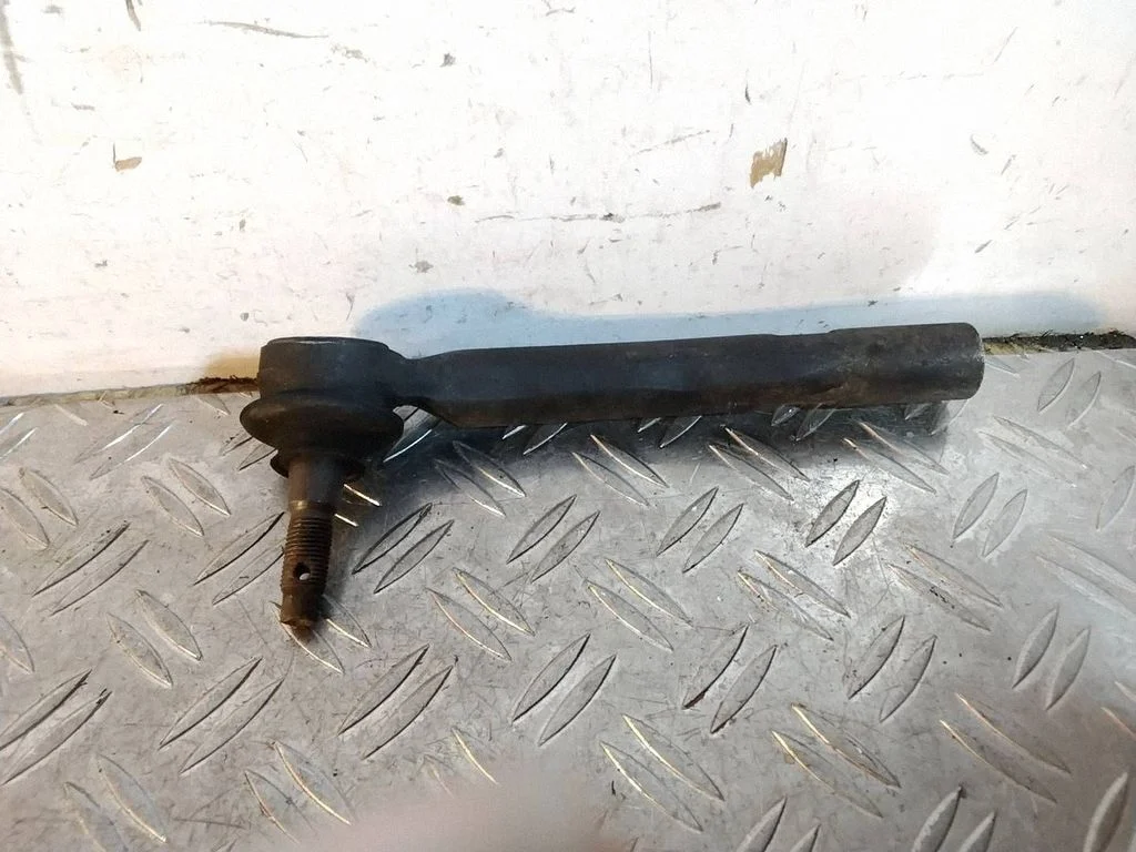 Steering tie rod end – Lexus RX III (2008-2015)