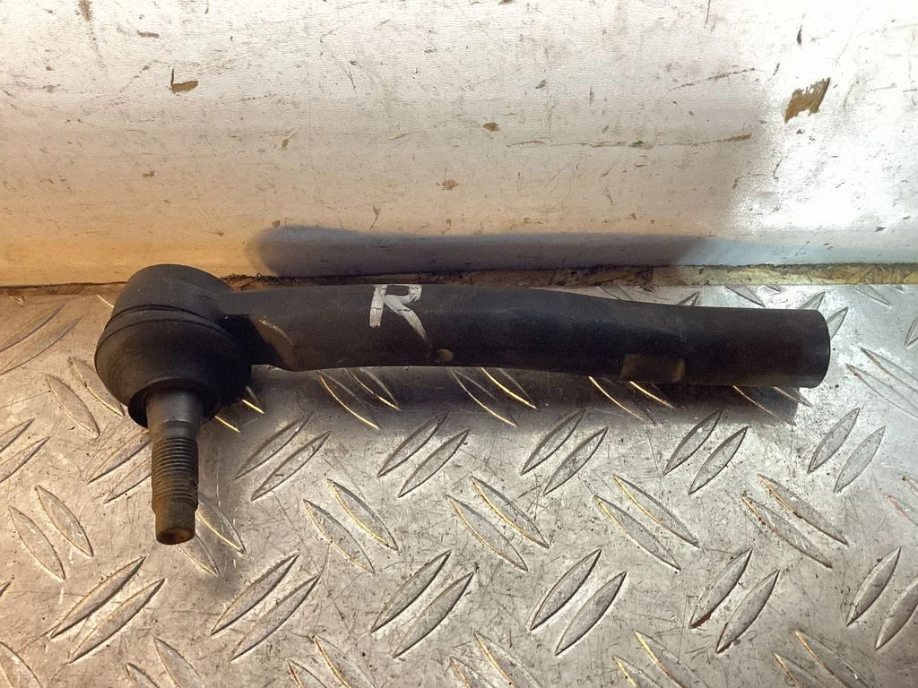 Steering tie rod end – Lexus RX III (2008-2015)