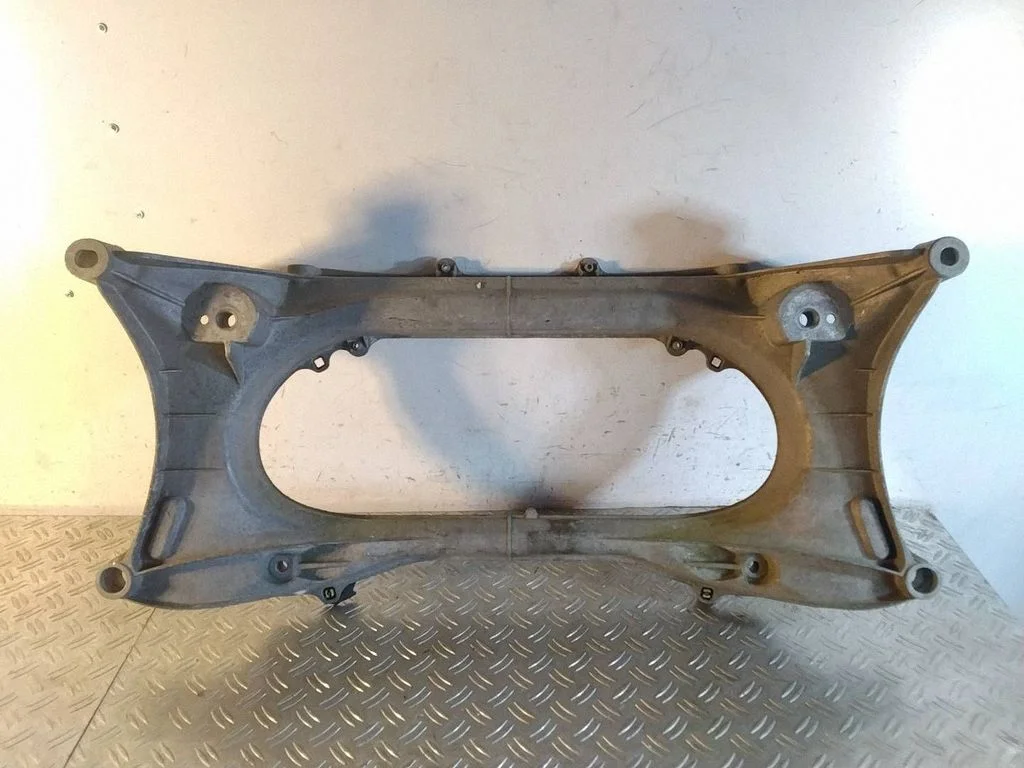 Front subframe – Lexus GS 300 350 430 450H (2005-2012)