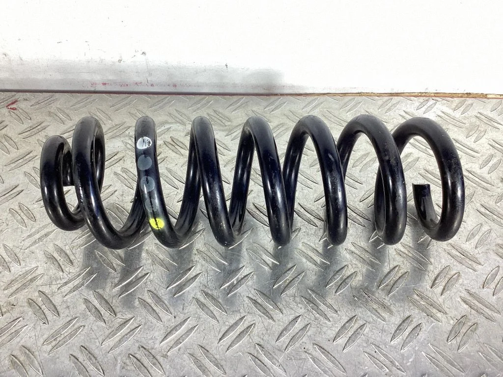 Front coil spring – Mercedes-Benz GLC-Class C253 (2016-)