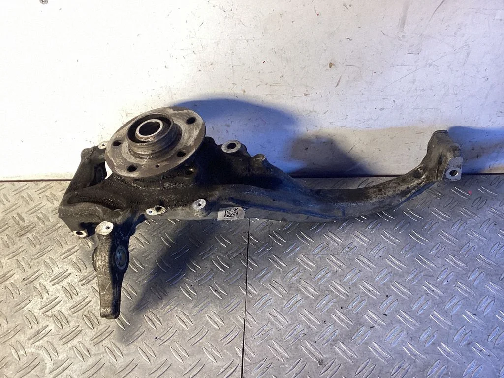 Front wheel hub – Porsche Macan (95B) (2019-)