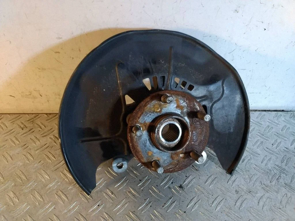Front wheel hub – Lexus NX (2014-2021)