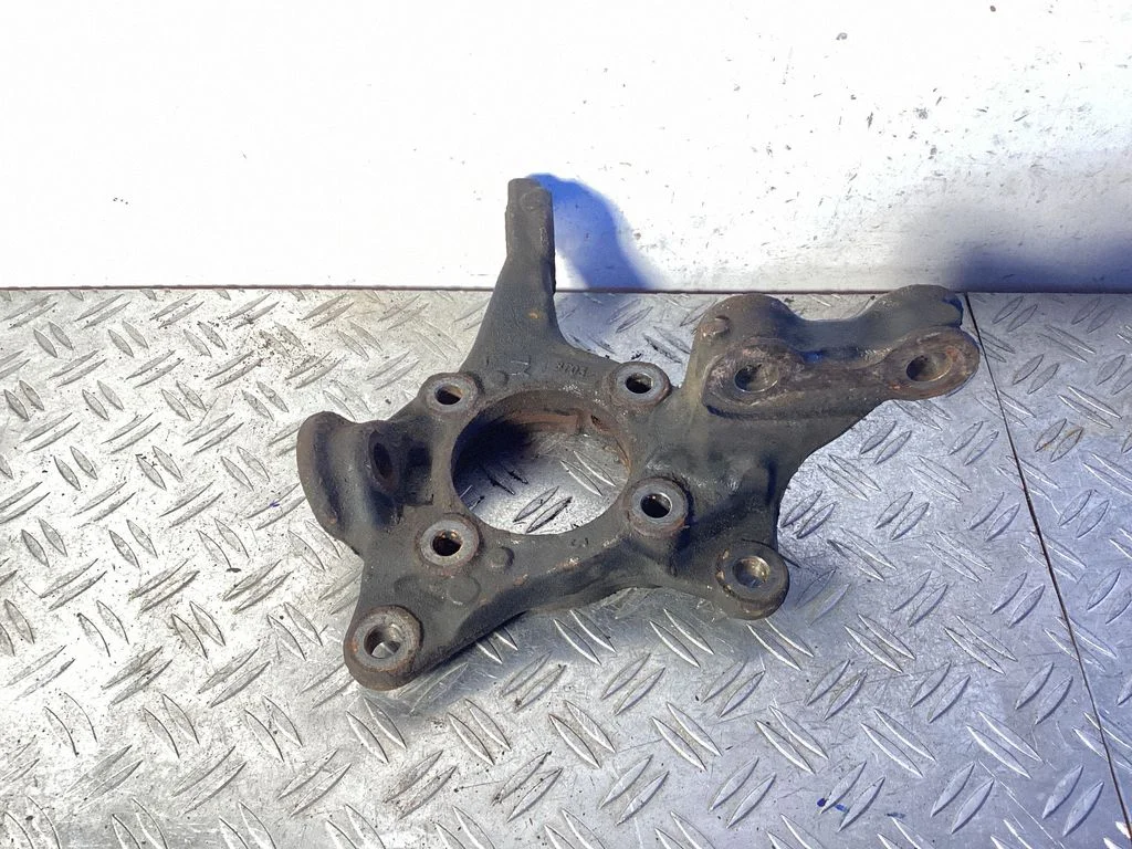 Front wheel hub – Lexus RX 450H (2016-)
