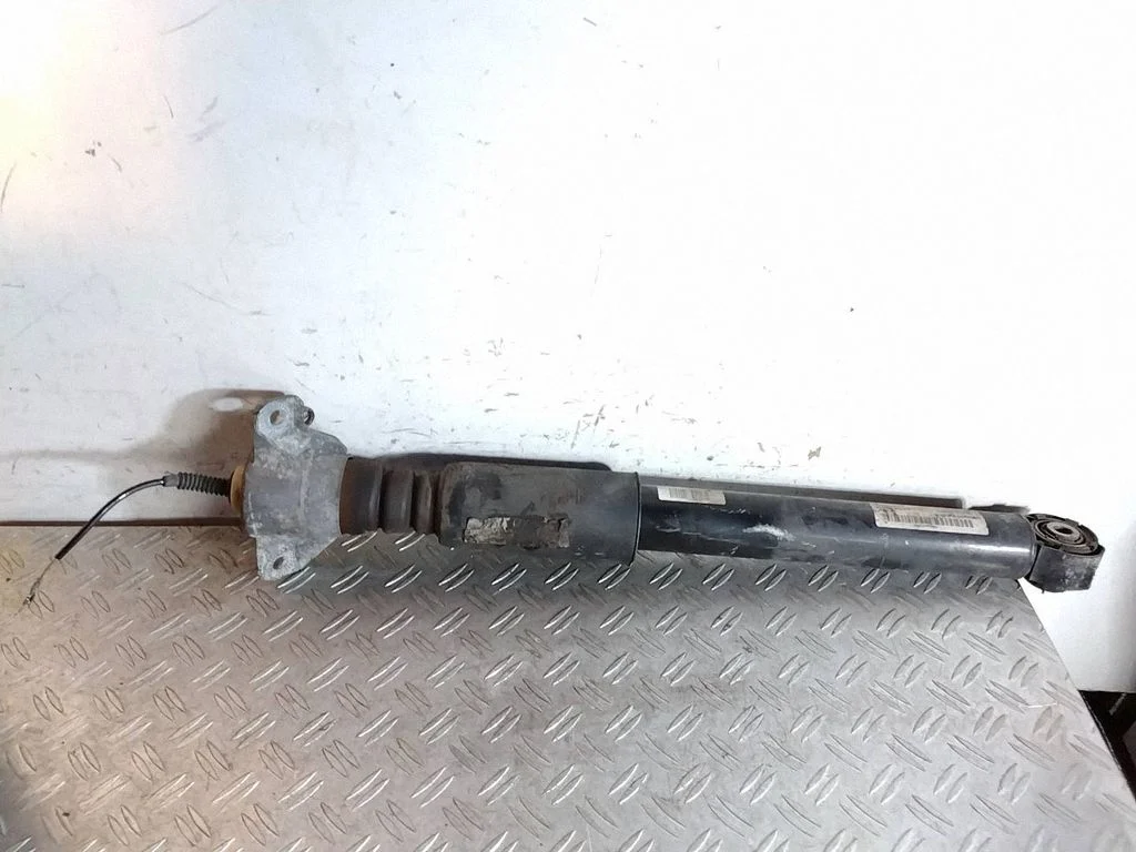 Rear shock absorber/damper – Porsche Macan (95B) (2019-)