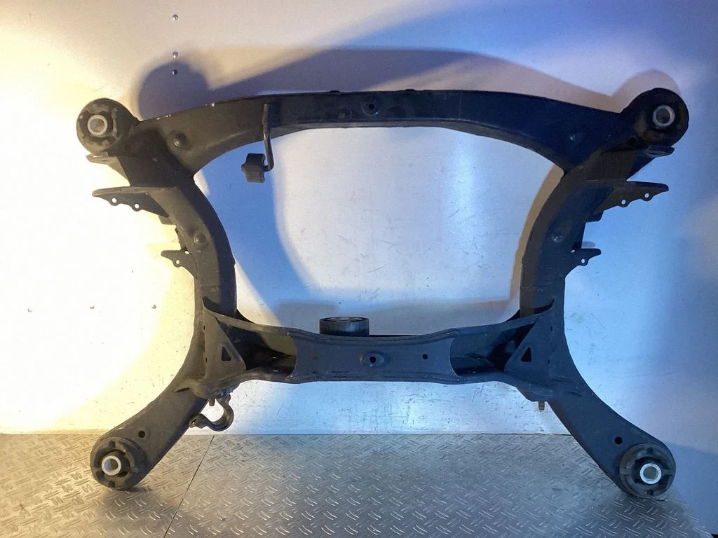 Rear subframe – Lexus RX 450H (2016-)