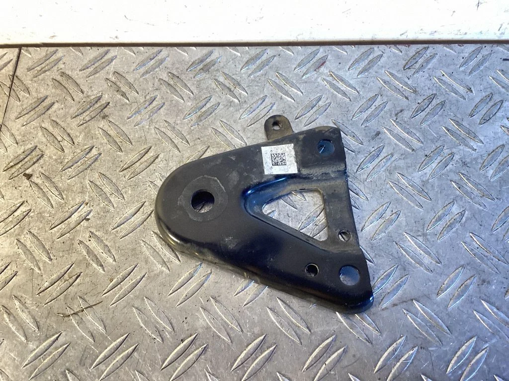 Rear subframe – Tesla Model Y (2020-)