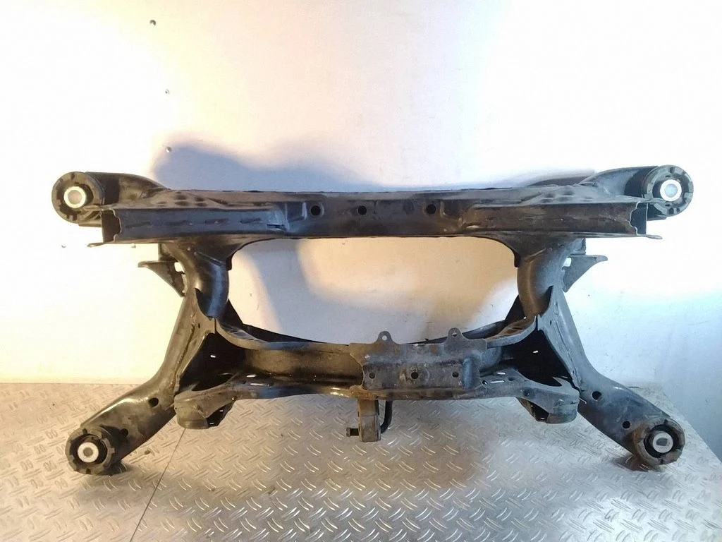 Rear subframe – Toyota RAV 4 (XA50) (2018-)