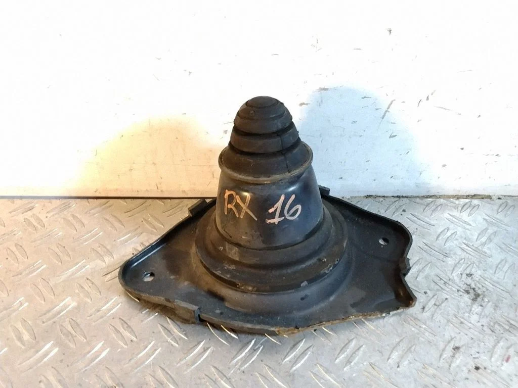 Rear coil spring rubber mount – Lexus RX 450H (2016-)