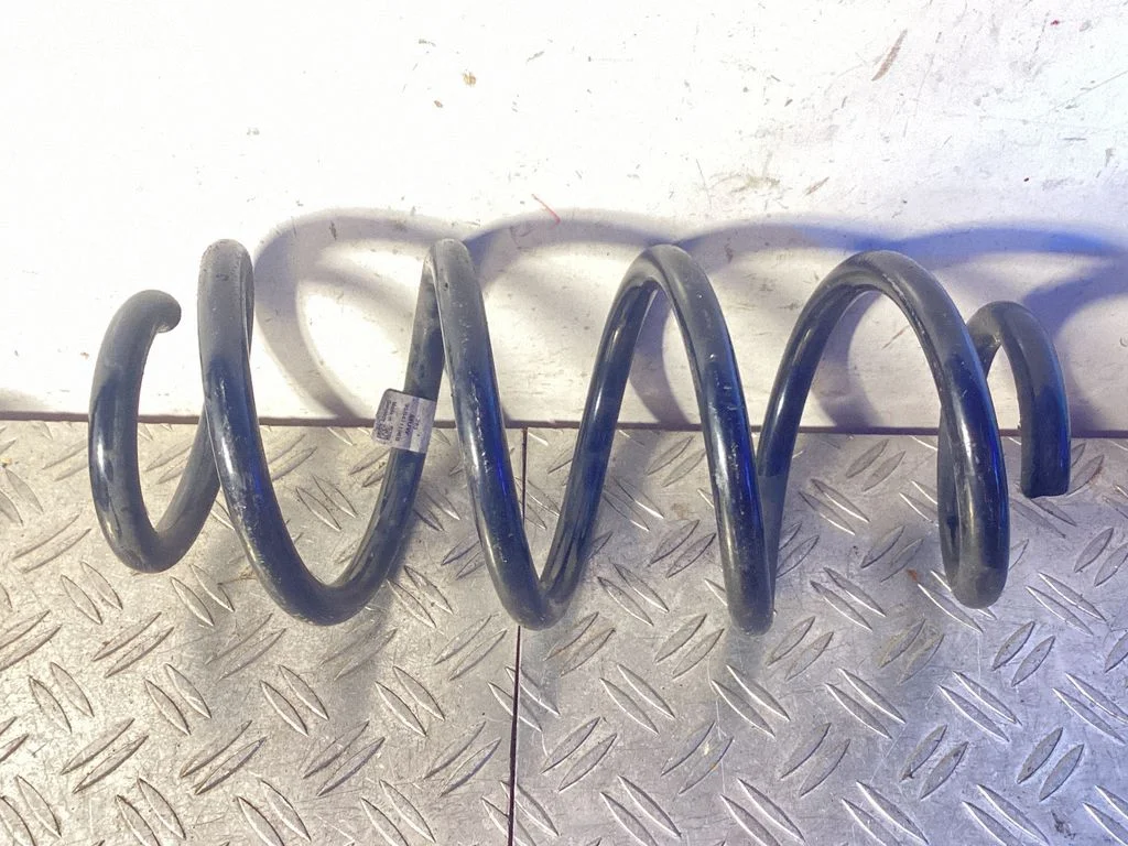 Rear coil spring – Porsche Macan (95B) (2014-2018)