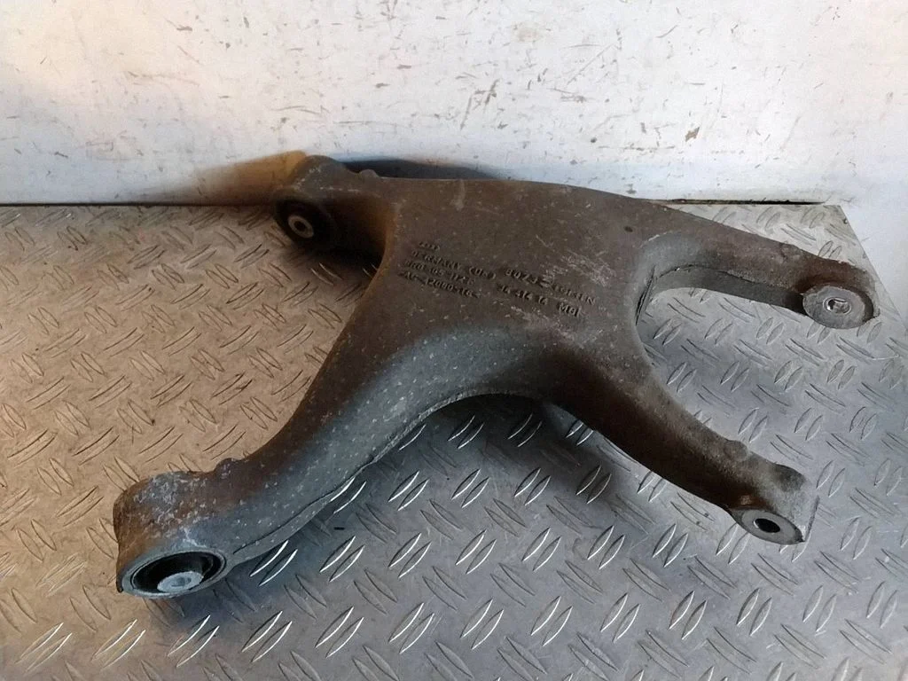 Rear upper control arm/wishbone – Porsche Macan (95B) (2019-)