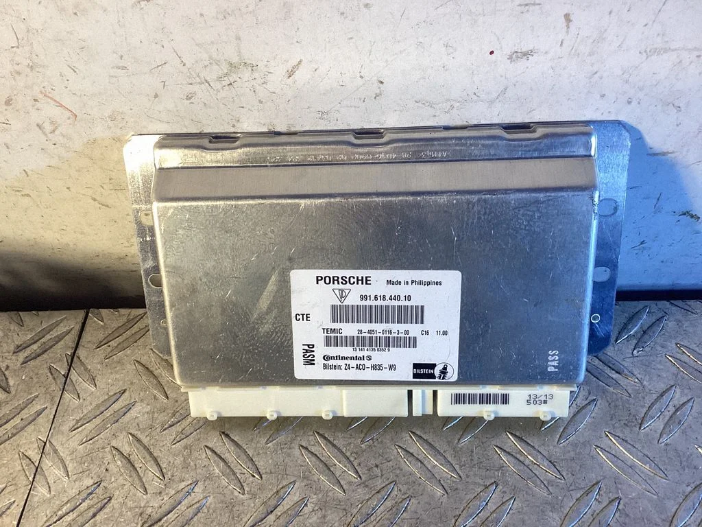 Air suspension control unit module (rear) – Porsche 911 991 (2011-2019)