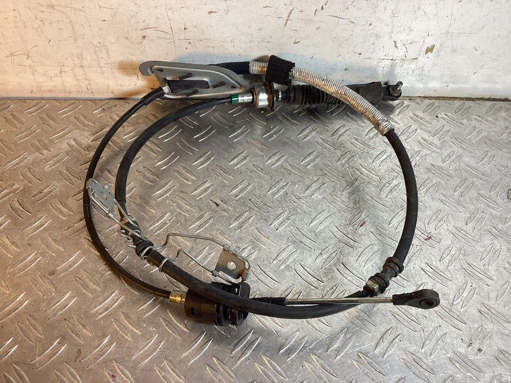 Gear shift cable linkage – Lexus RX III (2008-2015)