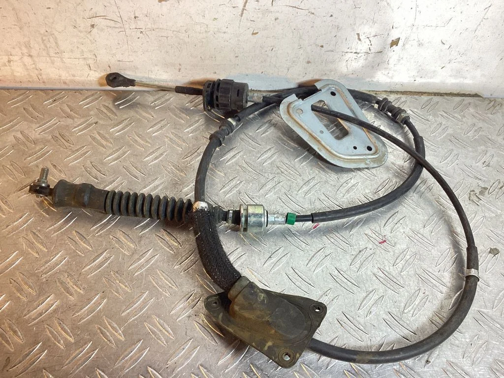 Gear shift cable linkage – Lexus RX III (2008-2015)