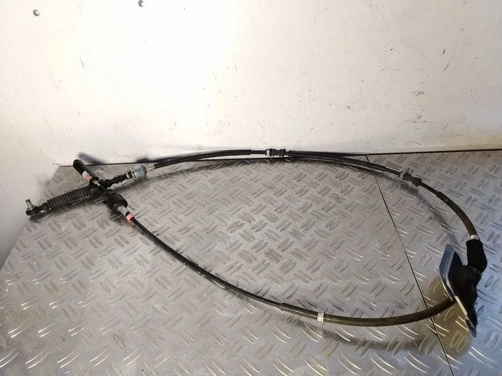 Gear shift cable linkage – Lexus RX 450H (2016-)