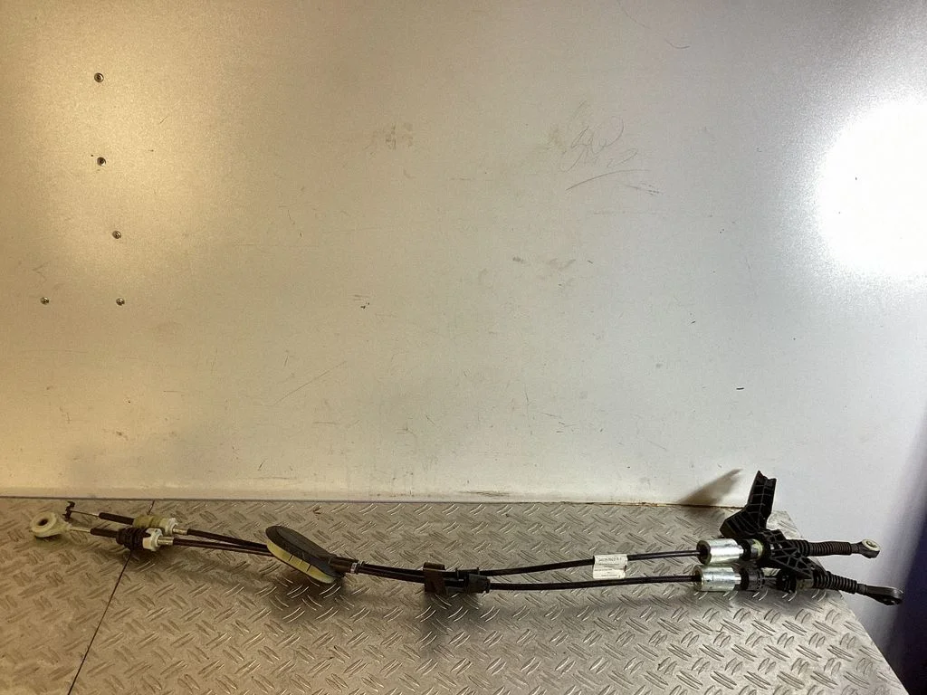 Gear shift cable linkage – Nissan Qashqai (2014-2016)