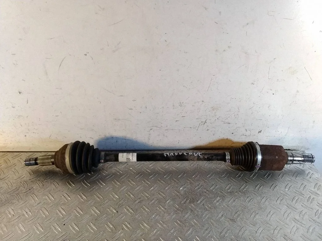 Front driveshaft – Tesla Model Y (2020-)